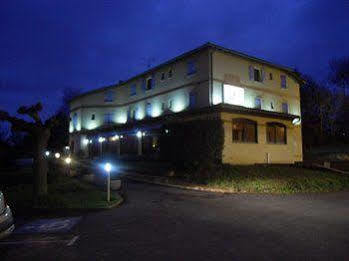 Le Clos Du Loup Rouffire Exterior photo